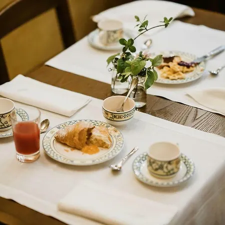 La Piazzetta & Breakfast 3* 로카라소